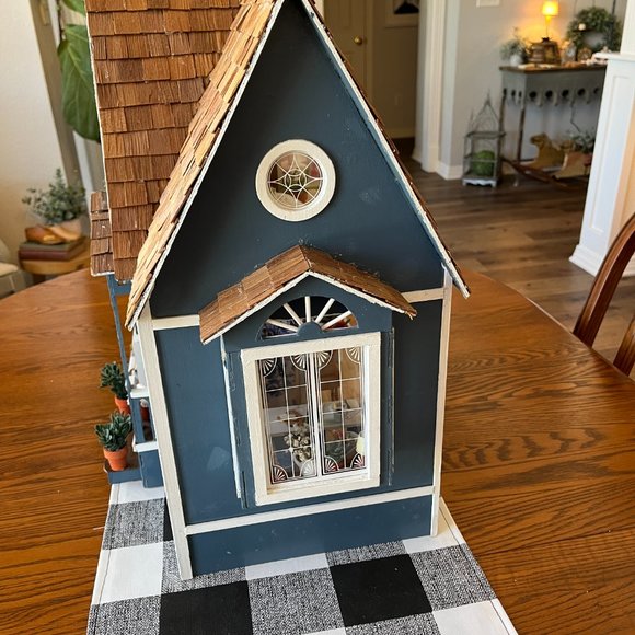 DOLL HOUSE RENO DONE! - Picture 6 of 17